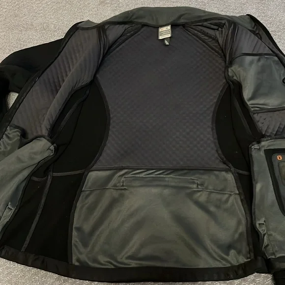 XL Nike fit therma Black Quilted jacket Tag size XL  16-18 - Picture 5 of 10